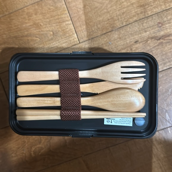 NIB Umami Bento Box Adult All-In-1, Leakproof, Microwave & Dishwasher safe - Picture 8 of 9